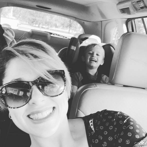 Meet your Posher, Courtney - Picture 1 of 1